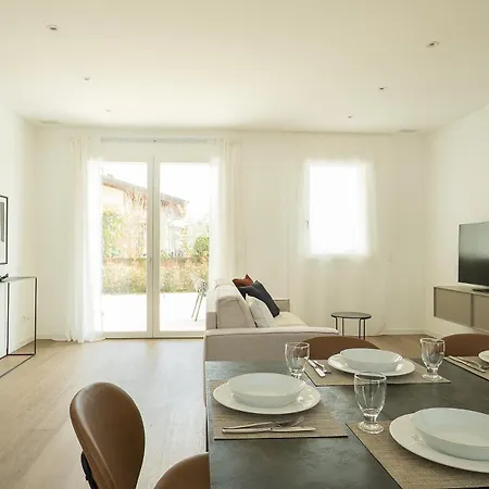 Luxury Gardenia With Private Pool Villa Padenghe sul Garda