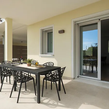 Villa Luxury Gardenia With Private Pool Padenghe sul Garda